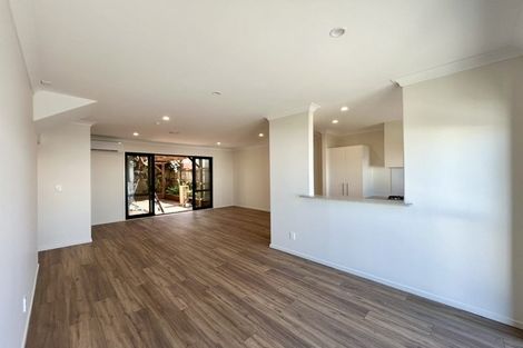 Photo of property in 17/69 Target Road, Totara Vale, Auckland, 0629