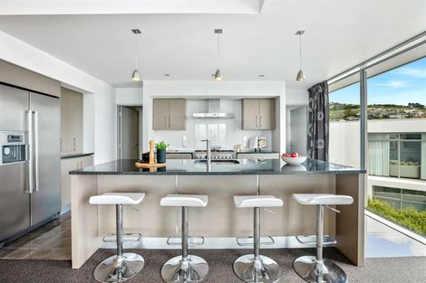 Photo of property in 4 Gazelle Lane, Redcliffs, Christchurch, 8081