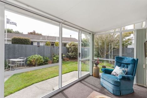 Photo of property in 2/17 Cotswold Avenue, Bishopdale, Christchurch, 8053