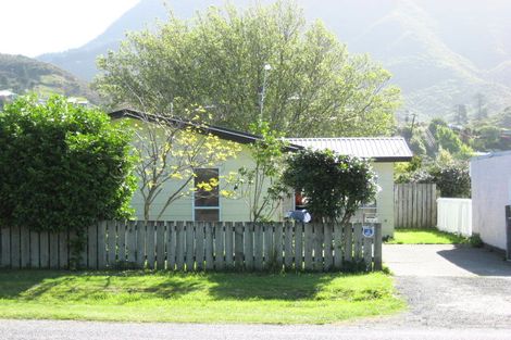 Photo of property in 51a Devon Street, Picton, 7220