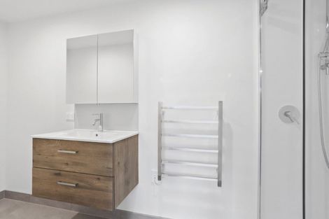 Photo of property in 468 West Coast Road, Glen Eden, Auckland, 0602