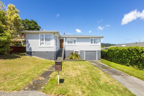 Photo of property in 4 Kukupa Grove, Heretaunga, Upper Hutt, 5018