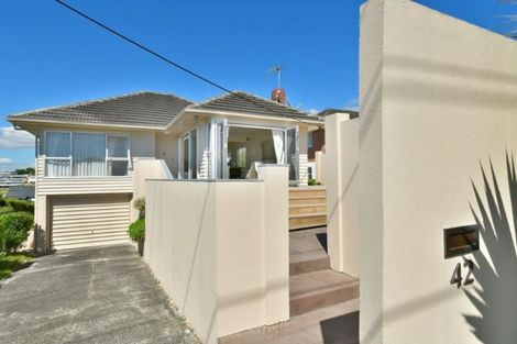 Photo of property in 1/42 Sunrise Avenue, Mairangi Bay, Auckland, 0630