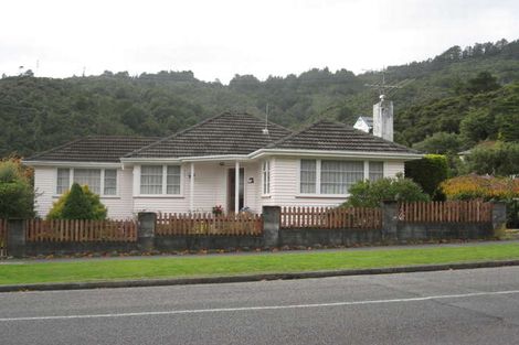 Photo of property in 65 Tawhai Street, Stokes Valley, Lower Hutt, 5019