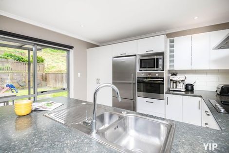 Photo of property in 21 Bickerton Rise, Churton Park, Wellington, 6037