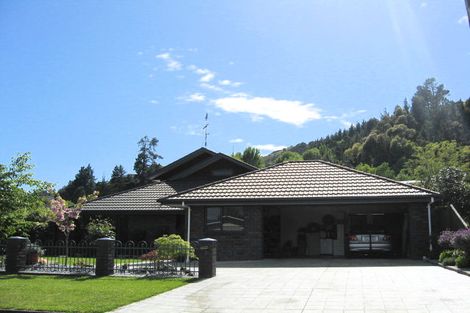 Photo of property in 3 Rainbow Drive, Atawhai, Nelson, 7010