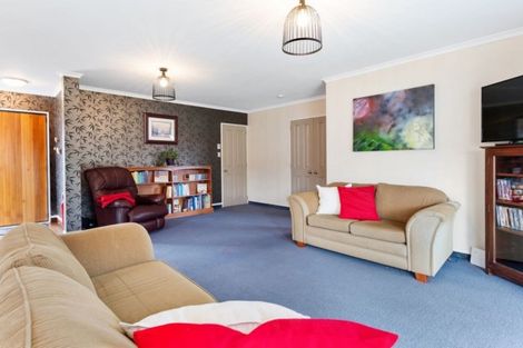 Photo of property in 8 Kestrel Avenue, Welcome Bay, Tauranga, 3112