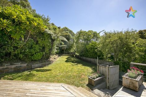Photo of property in 80 Korokoro Road, Korokoro, Lower Hutt, 5012