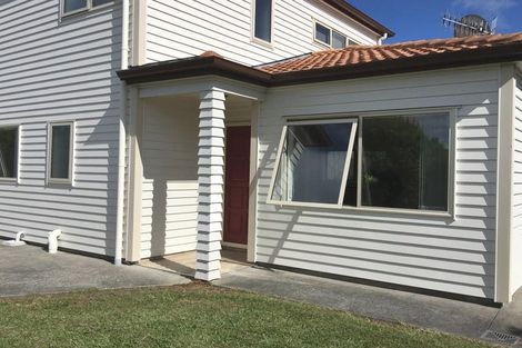 Photo of property in 76 Hugh Green Drive, Pinehill, Auckland, 0632