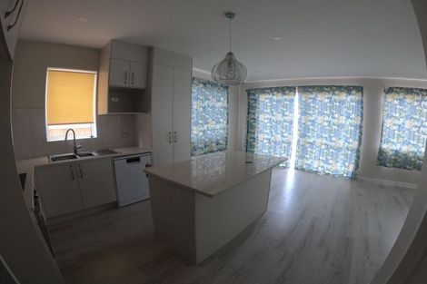 Photo of property in 37 Lockheed Street, Hobsonville, Auckland, 0618