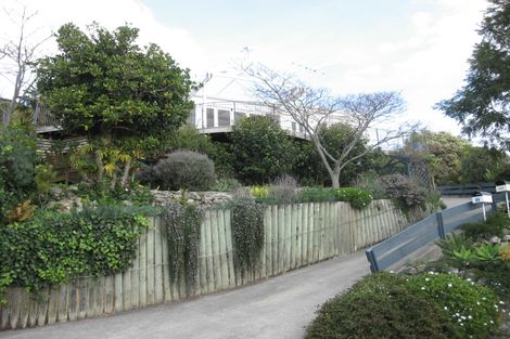 Photo of property in 25 Seapoint Road, Bluff Hill, Napier, 4110