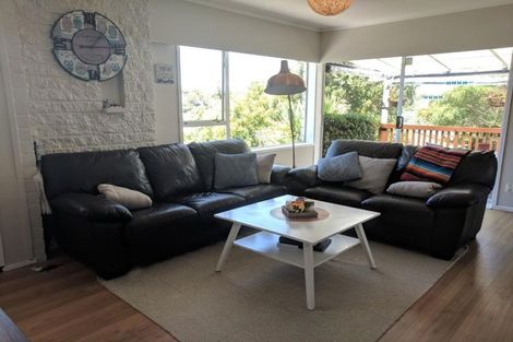 Photo of property in 2/24 Stredwick Drive, Torbay, Auckland, 0630