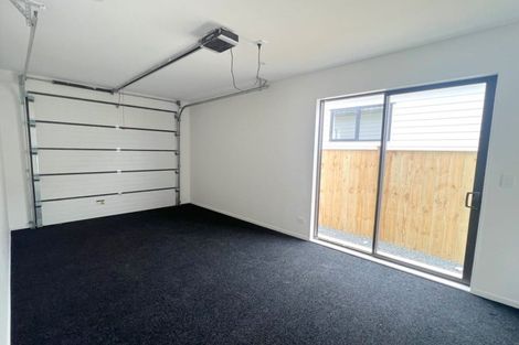 Photo of property in 18 Woven Place, Karaka, Papakura, 2113