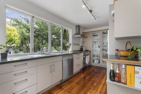 Photo of property in 2 Leslie Avenue, Sandringham, Auckland, 1025