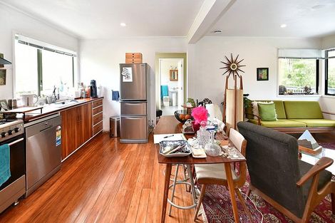 Photo of property in 16 Shelly Beach Road, Shelly Beach, Helensville, 0874