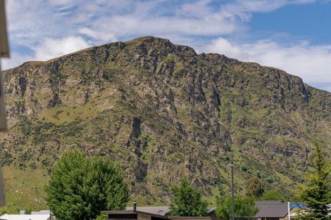 Photo of property in 26 Harrys Close, Arthurs Point, Queenstown, 9371