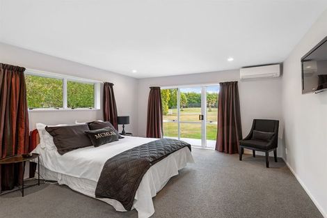 Photo of property in 533 Yaldhurst Road, Yaldhurst, Christchurch, 7676