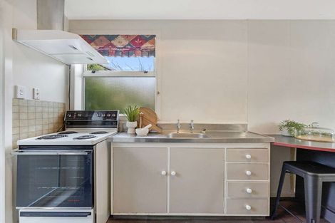 Photo of property in 2/43 Whitmore Street, Edgeware, Christchurch, 8013