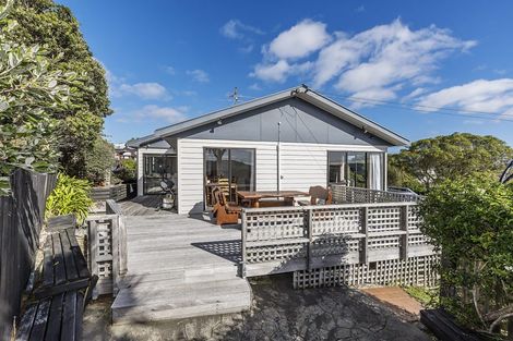 Photo of property in 54 Kahu Road, Paremata, Porirua, 5024