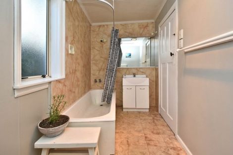 Photo of property in 97 Olliviers Road, Phillipstown, Christchurch, 8011