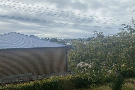 Photo of property in 42 Awanui Street, Merrilands, New Plymouth, 4312