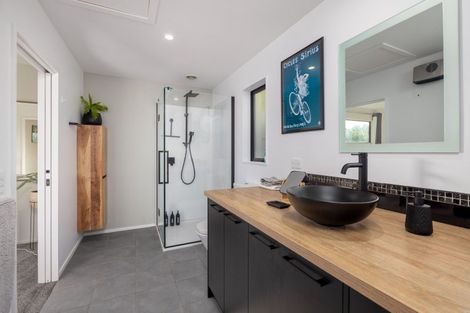 Photo of property in 63b Bayview Road, Charteris Bay, Lyttelton, 8971