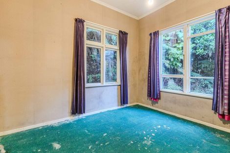 Photo of property in 11 Clifford Street, Dalmore, Dunedin, 9010