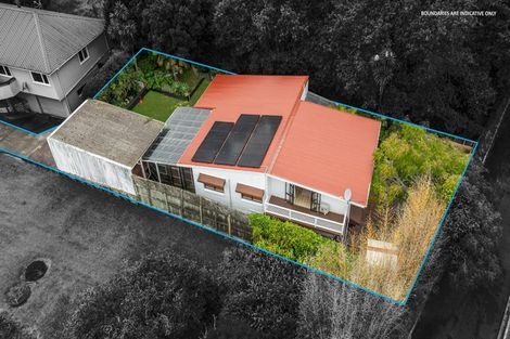 Photo of property in 2/84 West Coast Road, Glen Eden, Auckland, 0602