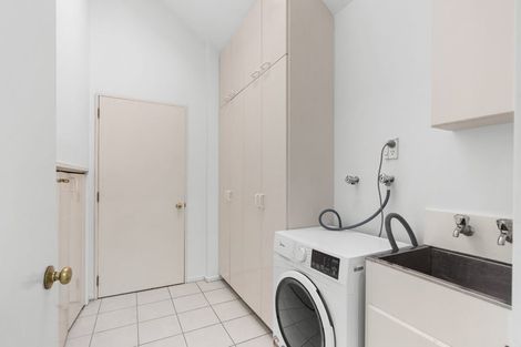 Photo of property in 1/8 Cottesmore Close, Burnside, Christchurch, 8053