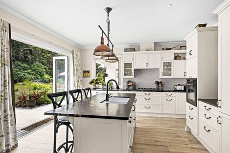 Photo of property in 28 Awanui Crescent, Matakana, Warkworth, 0985