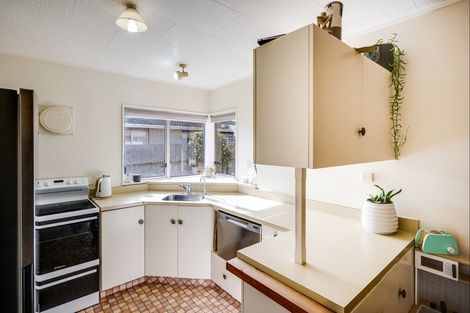 Photo of property in 3/805 Heretaunga Street East, Parkvale, Hastings, 4122