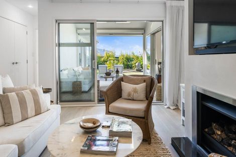 Photo of property in 30 Abby Close, Pukekohe, 2120