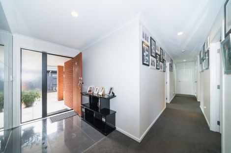 Photo of property in 37 James Line, Kelvin Grove, Palmerston North, 4414