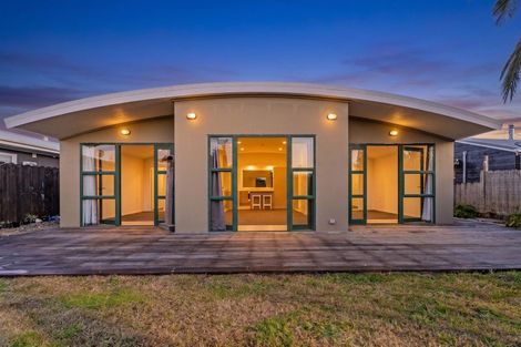 Photo of property in 51a Cook Drive, Whitianga, 3510