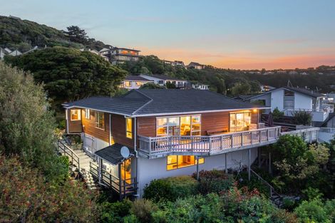 Photo of property in 37 Bosun Terrace, Whitby, Porirua, 5024