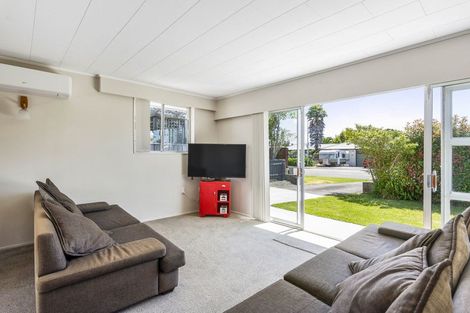 Photo of property in 86 Gray Avenue, Paraparaumu Beach, Paraparaumu, 5032