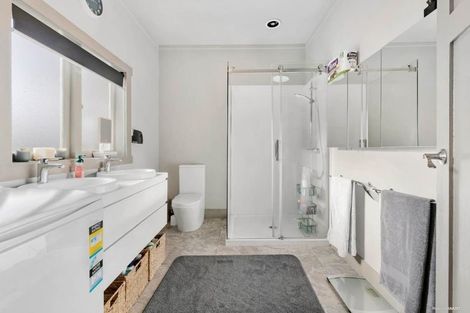 Photo of property in 18a Cameron Street, Papakura, 2110