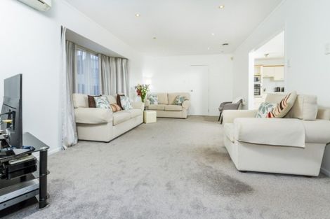 Photo of property in 1/97 Matipo Road, Mairangi Bay, Auckland, 0630