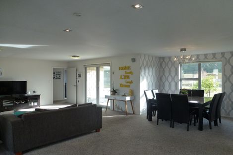 Photo of property in 18 Briar Crescent, Alexandra, 9320