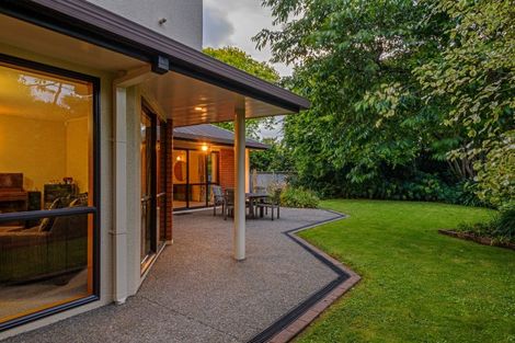 Photo of property in 11 Balcairn Place, Terrace End, Palmerston North, 4410