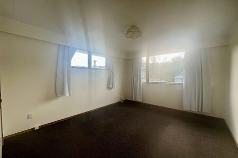 Photo of property in 6 Barberry Grove, Maungaraki, Lower Hutt, 5010