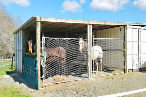 Photo of property in 533 Settlement Road, Kaiwaka, 0573