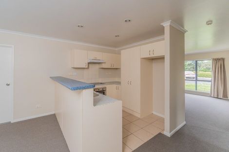 Photo of property in 16 Sambrooke Crescent, Flat Bush, Auckland, 2019