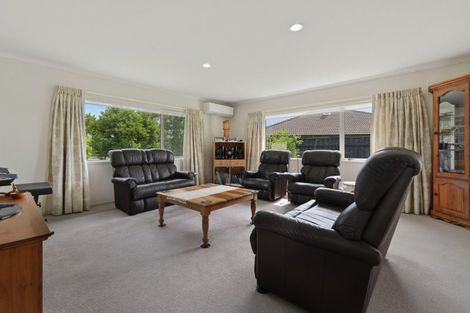 Photo of property in 15 Teal Place, Pyes Pa, Tauranga, 3112