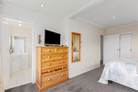 Photo of property in 66 Eskdale Road, Papakowhai, Porirua, 5024