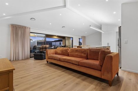 Photo of property in 336a Oceanbeach Road, Mount Maunganui, 3116