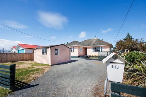 Photo of property in 110 Seabury Avenue, Foxton Beach, Foxton, 4815