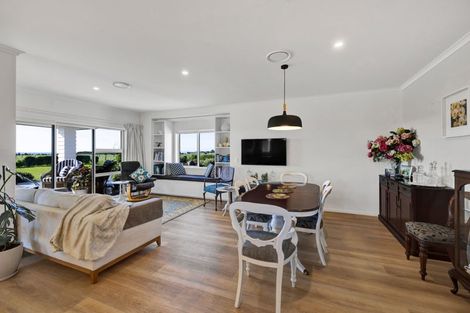 Photo of property in 60 Turangi Road, Motunui, Waitara, 4383