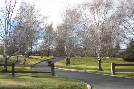 Photo of property in 265 Beacon Point Road, Wanaka, 9305