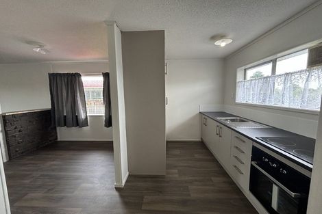 Photo of property in 27 John Walker Drive, Manurewa, Auckland, 2102